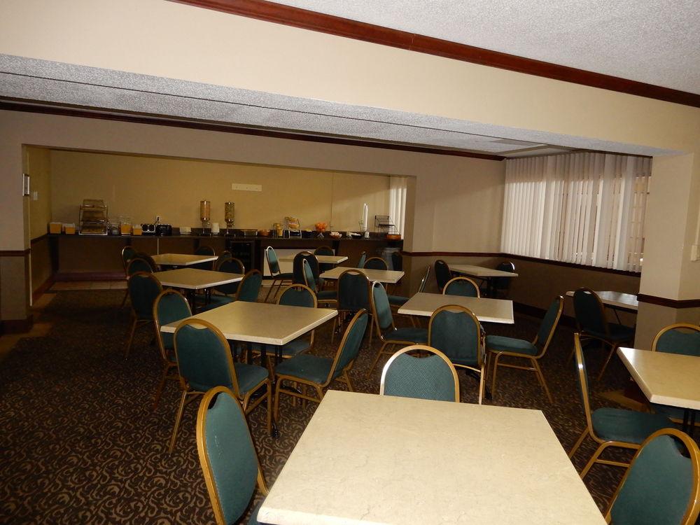 Clarion Hotel Milwaukee Airport Kültér fotó