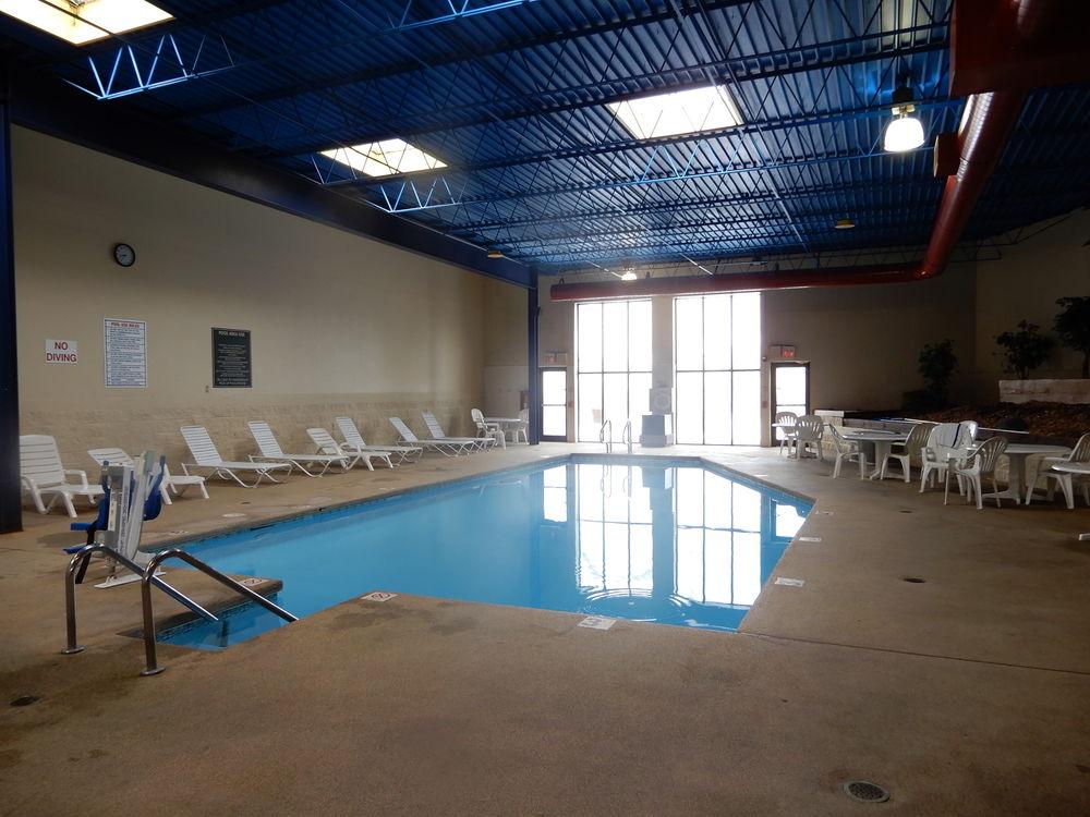 Clarion Hotel Milwaukee Airport Kültér fotó
