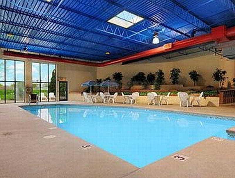Clarion Hotel Milwaukee Airport Kültér fotó