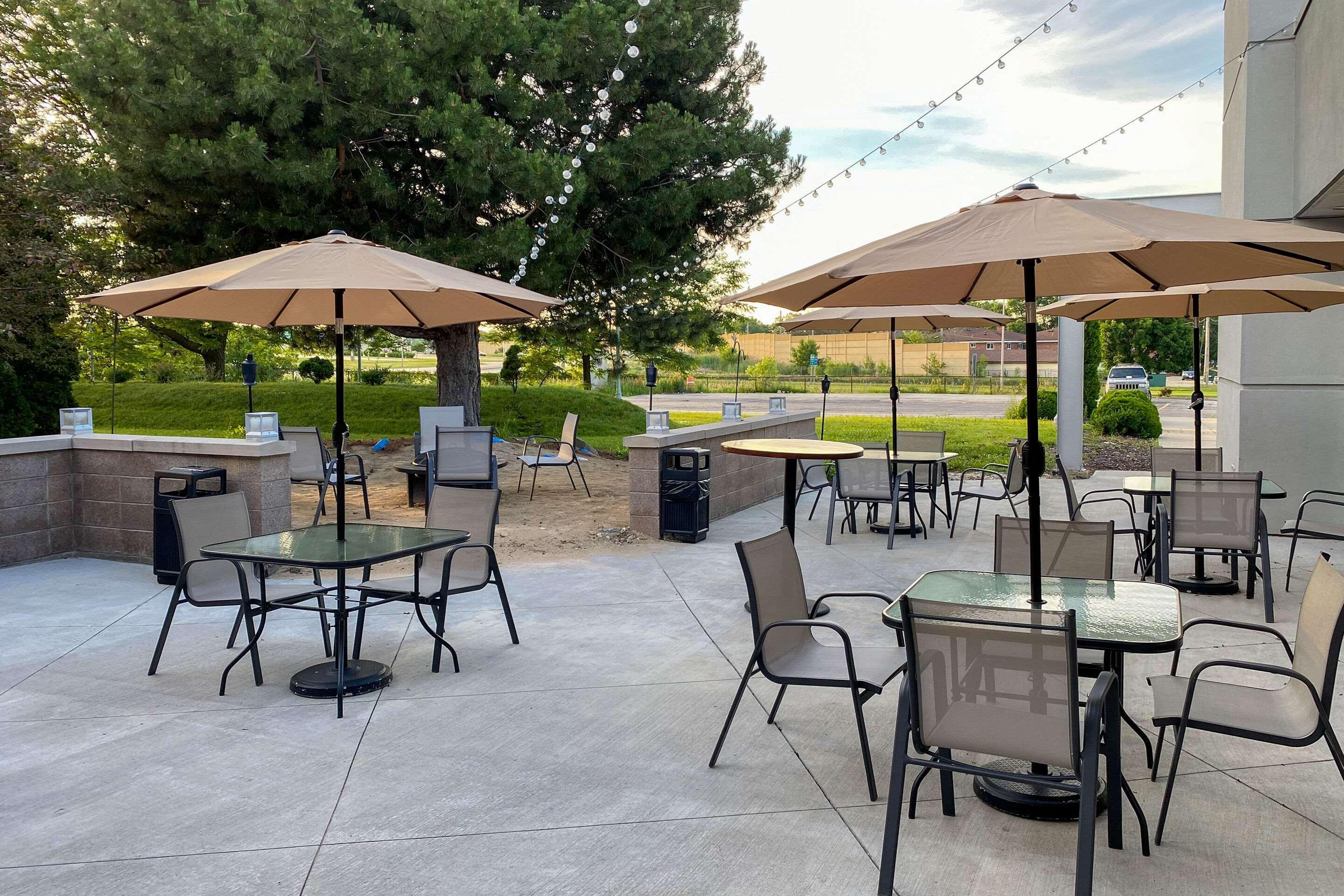 Clarion Hotel Milwaukee Airport Kültér fotó
